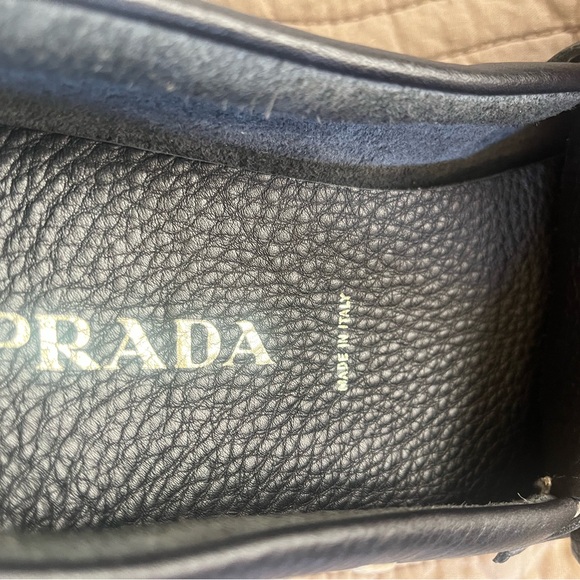 These loafers is comfortable and have a rubber sole. Beautiful soft leather. - Picture 3 of 3